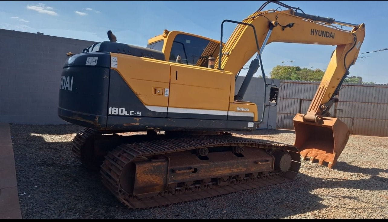 Escavadeira Hyundai 180LC 2019 - Imagem 2