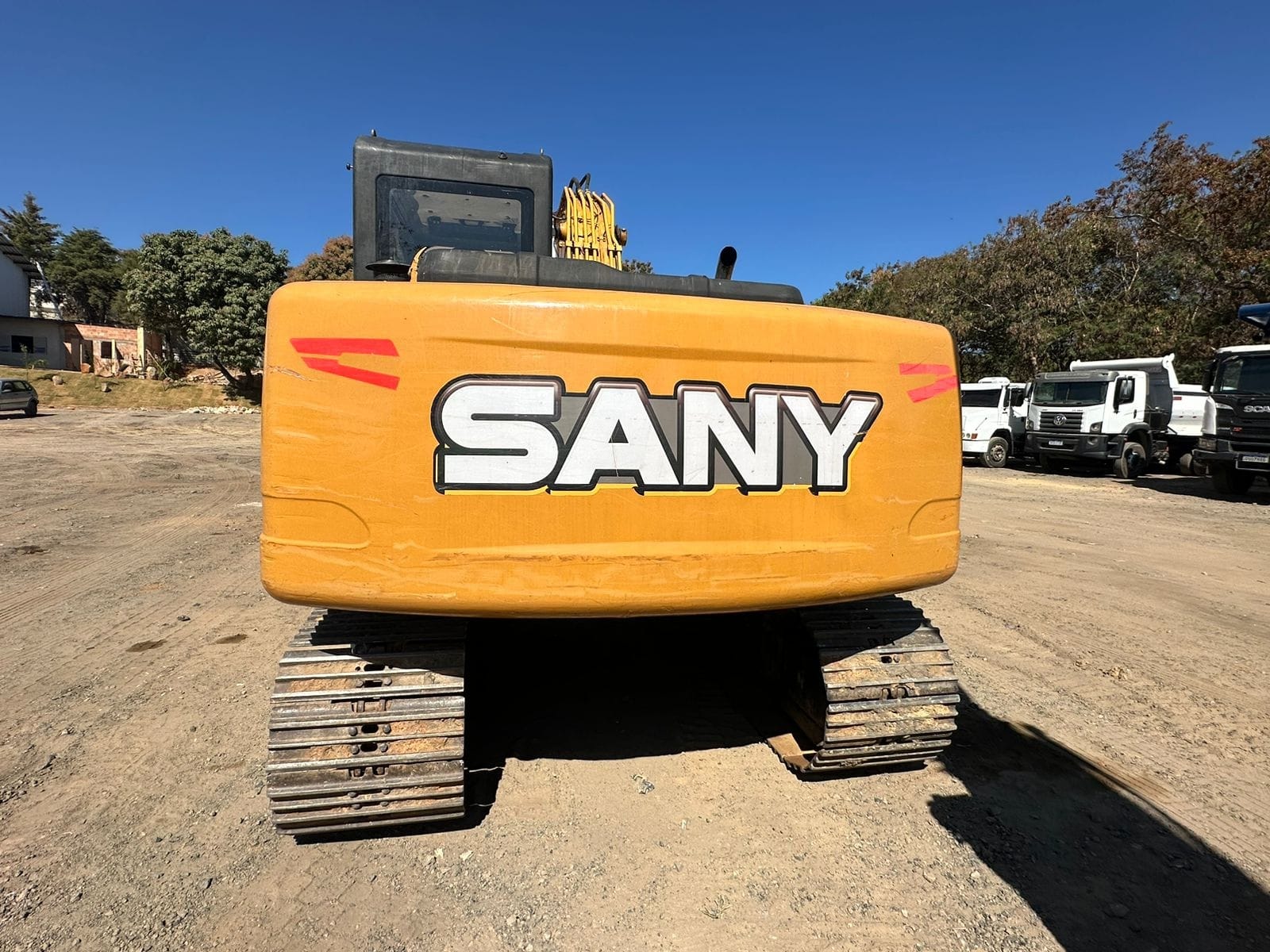Escavadeira SANY SY135 C - Imagem 4