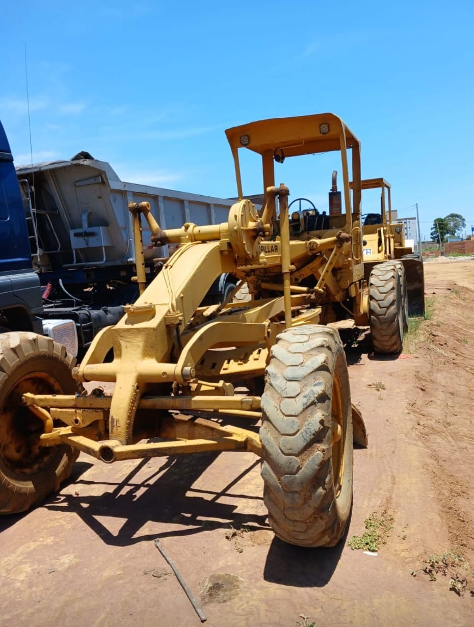Motoniveladora Caterpillar 120B 1987 - Imagem 3