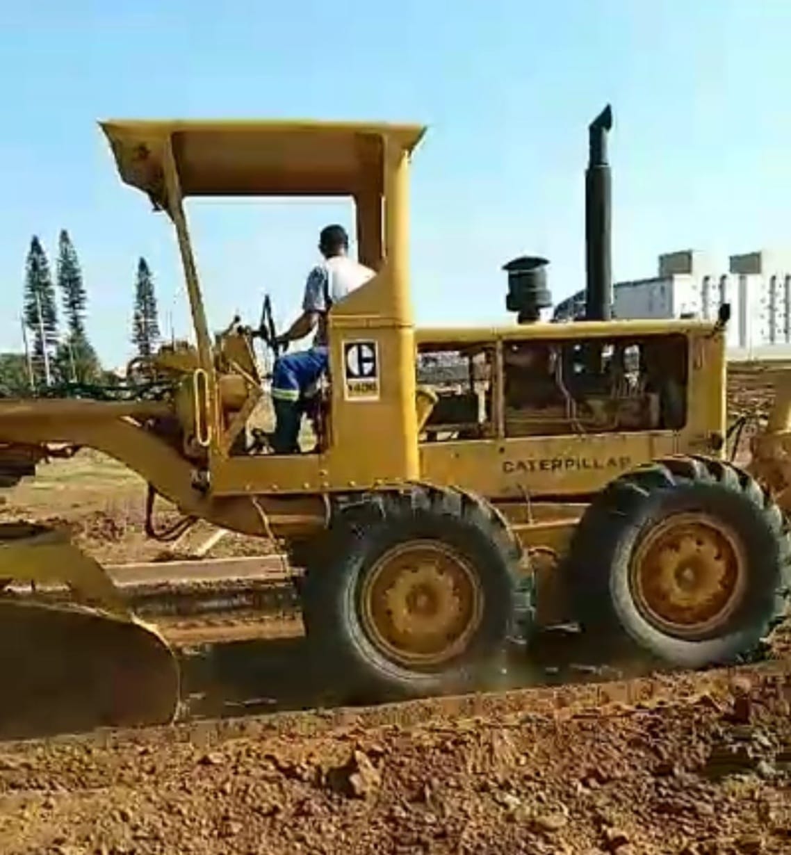 Motoniveladora Caterpillar 140B 1985 - Imagem 2