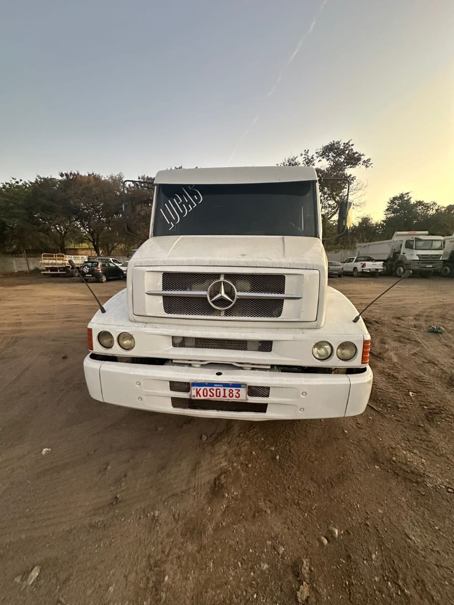 Caminhão Mecedes Benz 1620 2000 - Imagem 2