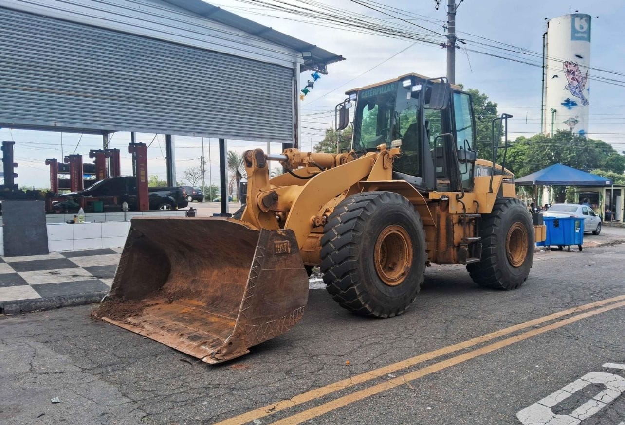 Pá Carregadeira Caterpillar 950H 2000 - Imagem 1