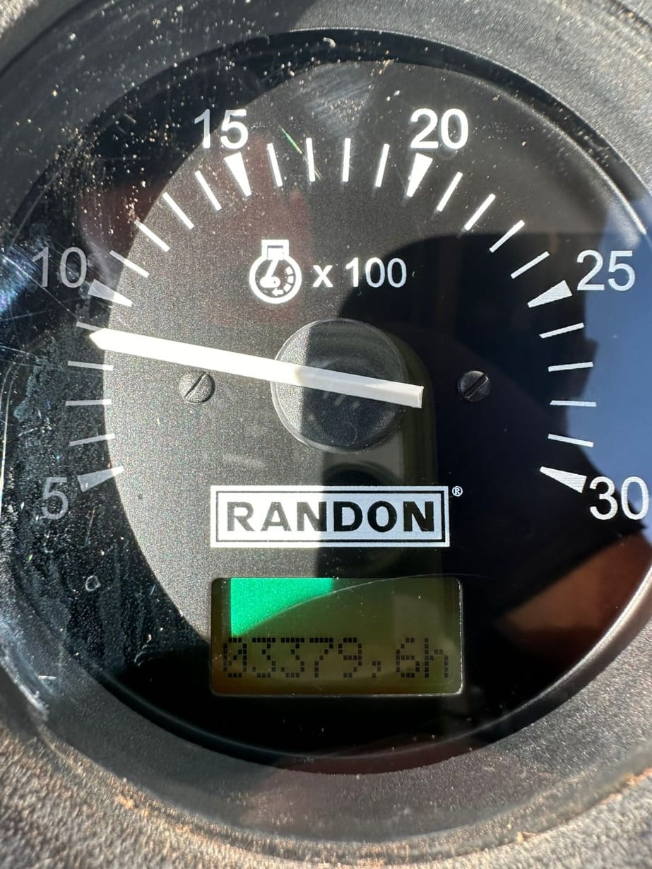 Retroescavadeira Randon RD 406 2019 - Imagem 6