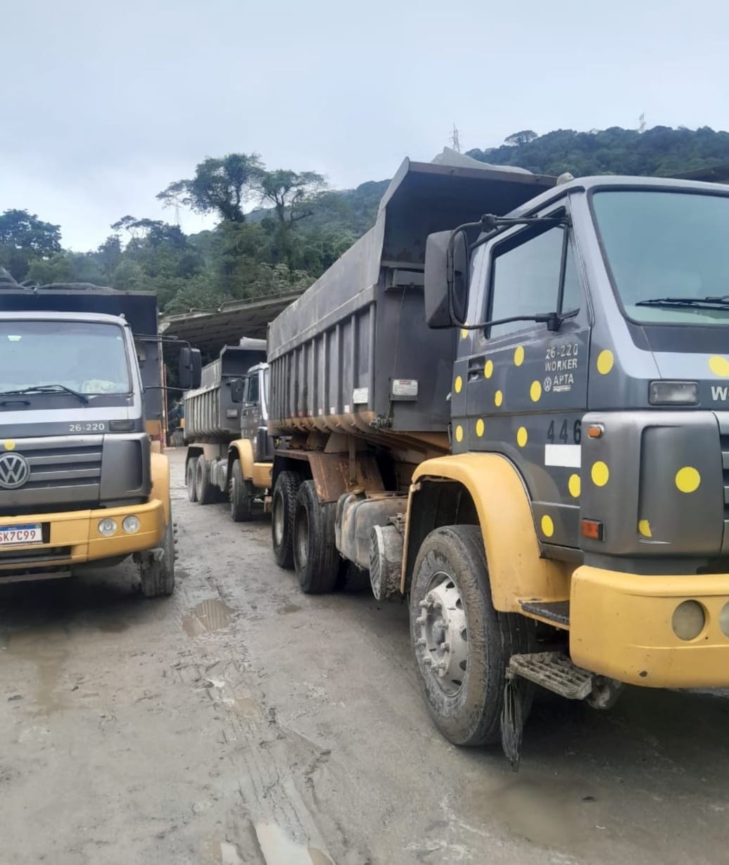 Caminhão Ford CARGO 2628  2011 - Imagem 3