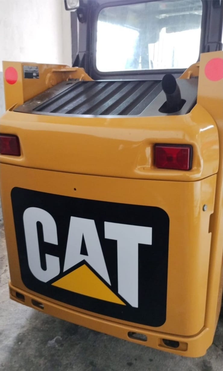 Mini Carregadeira Caterpillar 226B3 2011 - Imagem 6