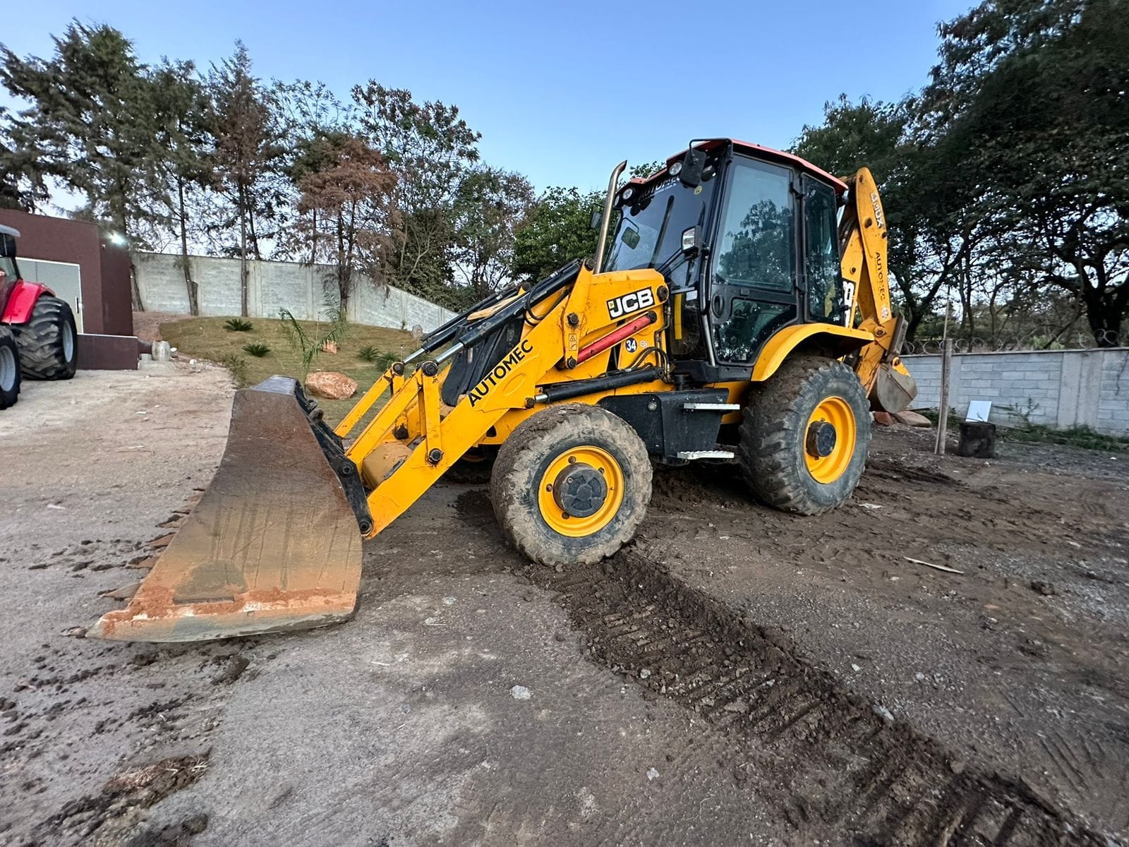 Retroescavadeira JCB 3CX 2020 - Imagem 2