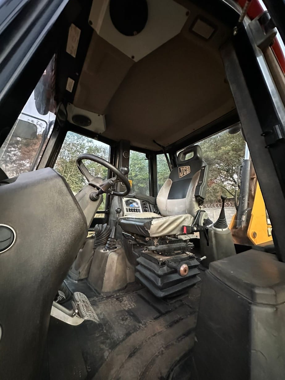 Retroescavadeira JCB 3CX 2020 - Imagem 6