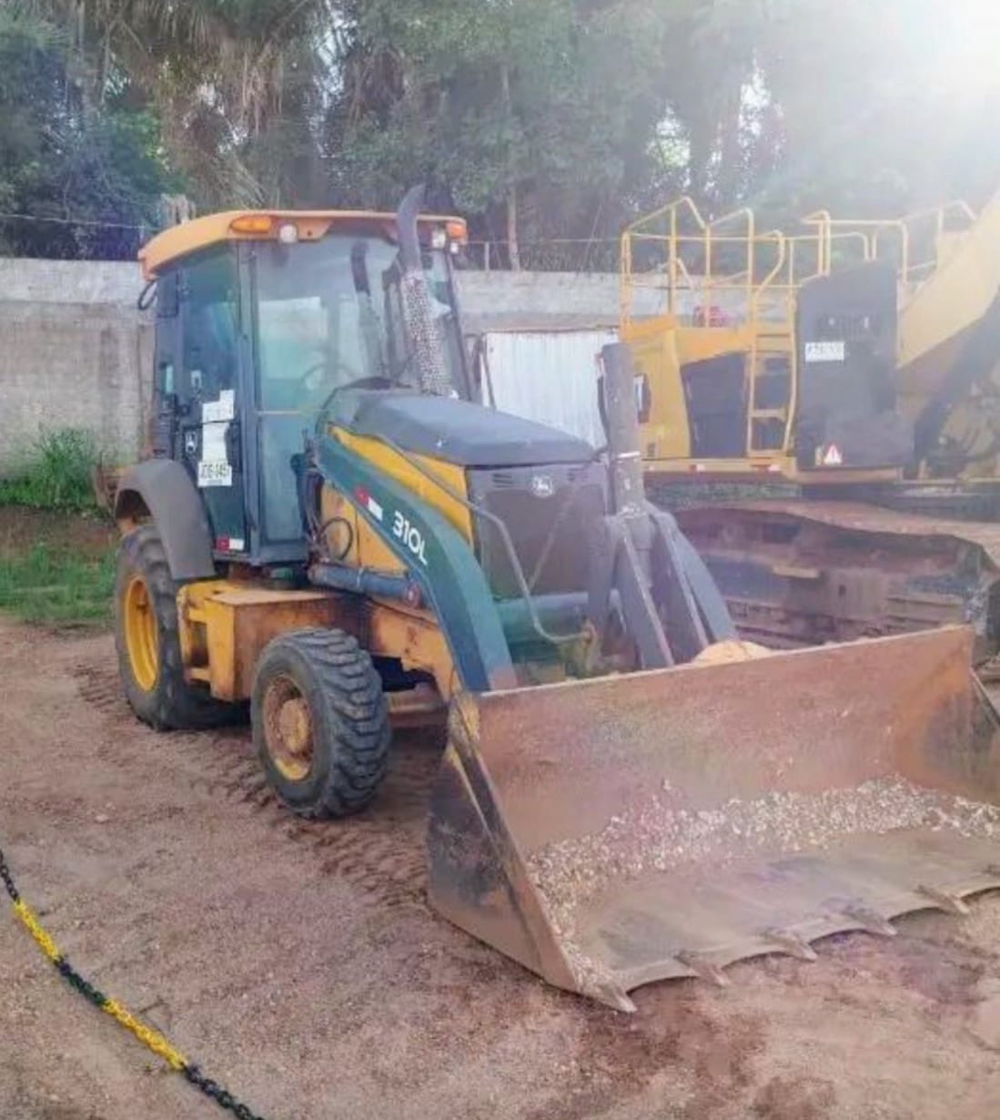 Retroescavadeira John Deere 310L 2020 - Imagem 1