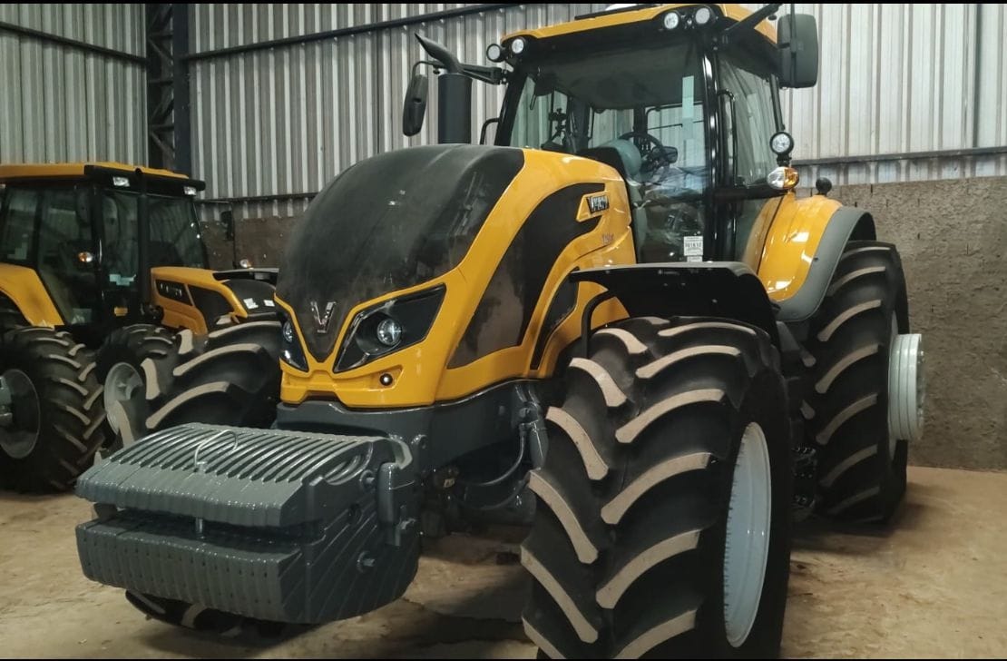Trator Valtra T250 CVT 2023 - Imagem 1