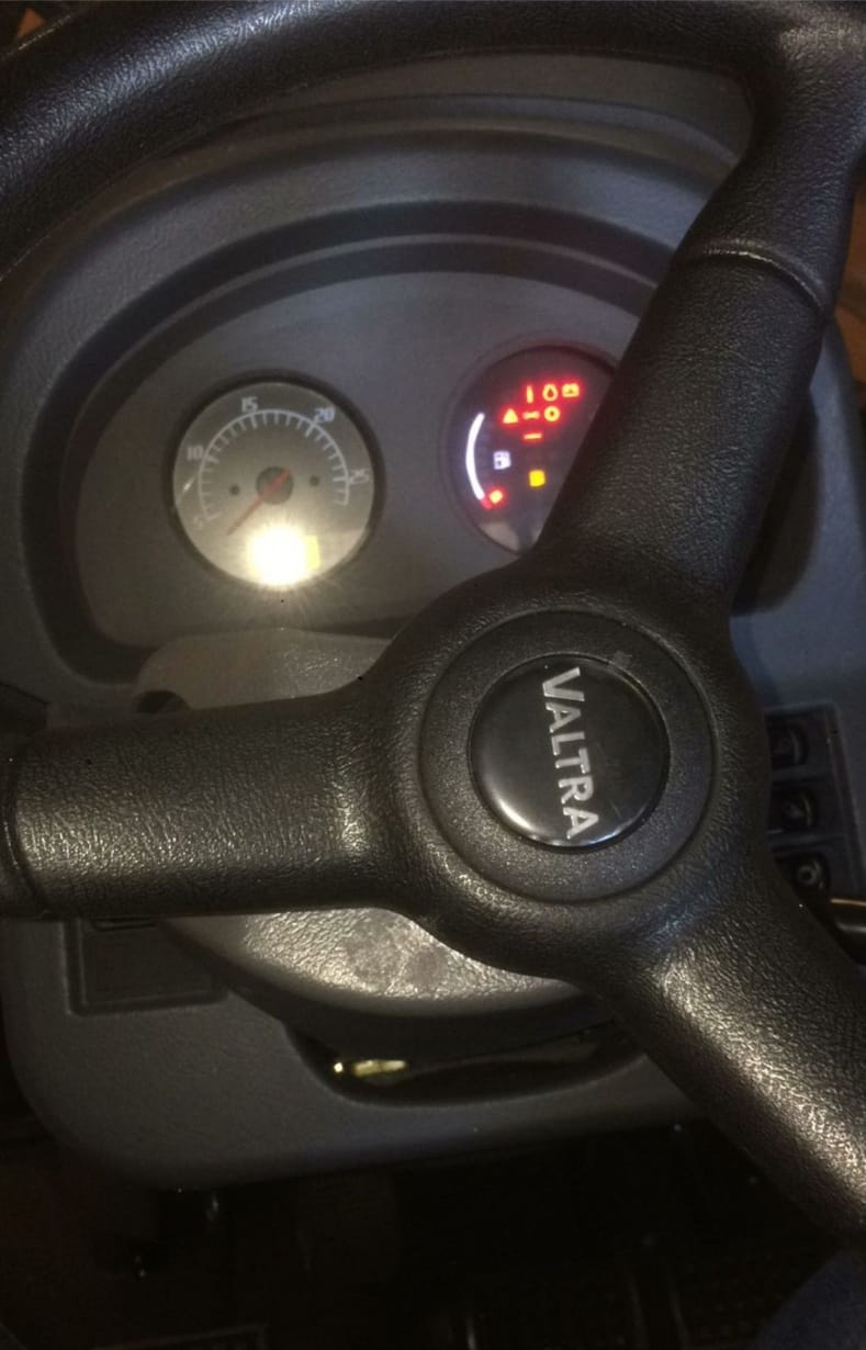 Trator Valtra BM 135 2023 - Imagem 3