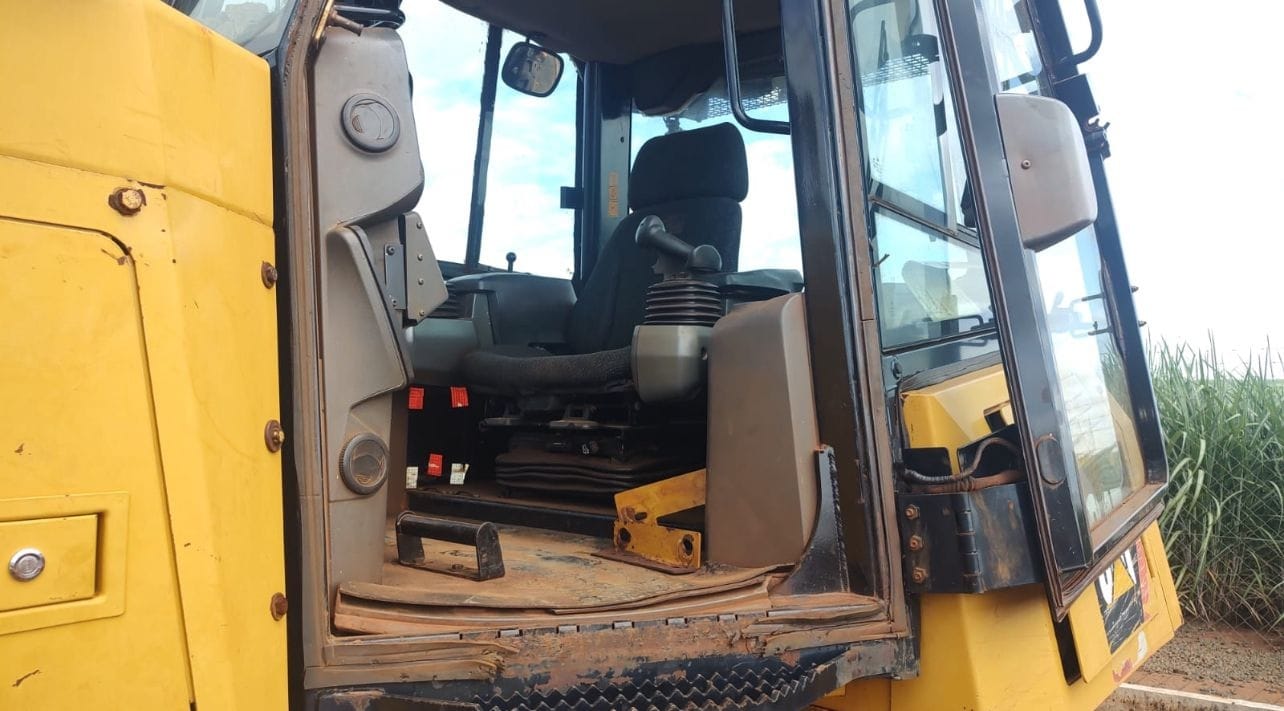 Trator de Esteira Caterpillar D6K XL 2016 - Imagem 4