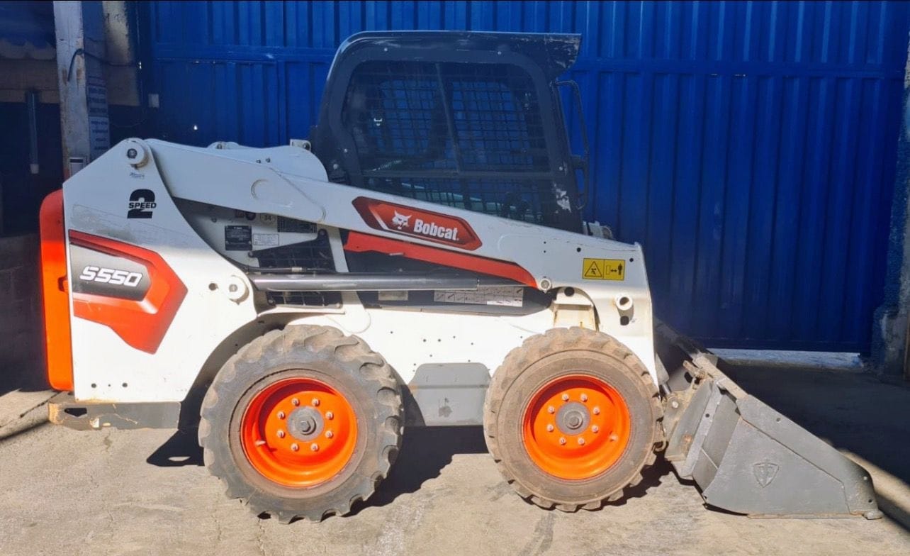 Mini Carregadeira Bobcat S550 2022 - Imagem 2