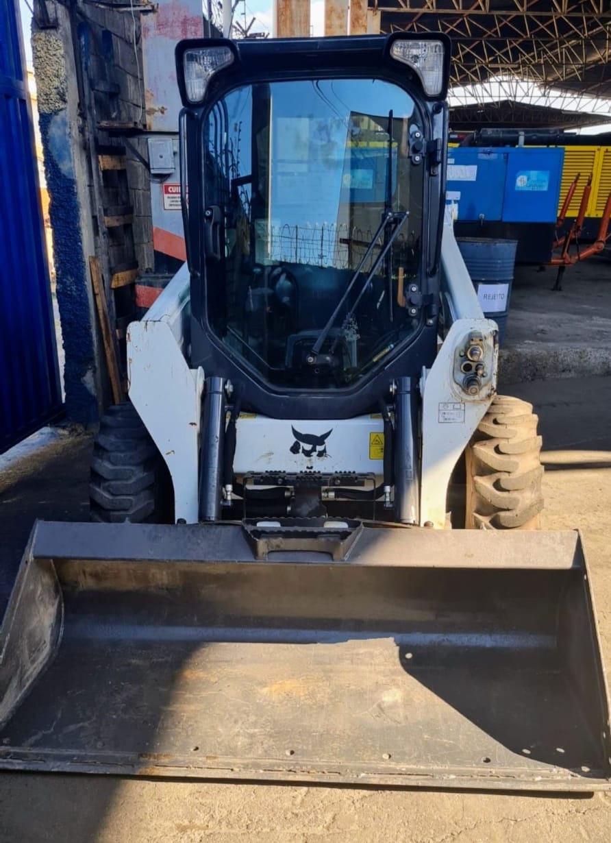 Mini Carregadeira Bobcat S550 2022 - Imagem 3