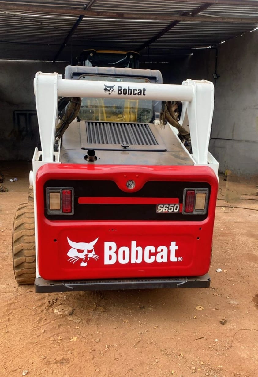 Mini Carregadeira Bobcat S650 2014 - Imagem 4