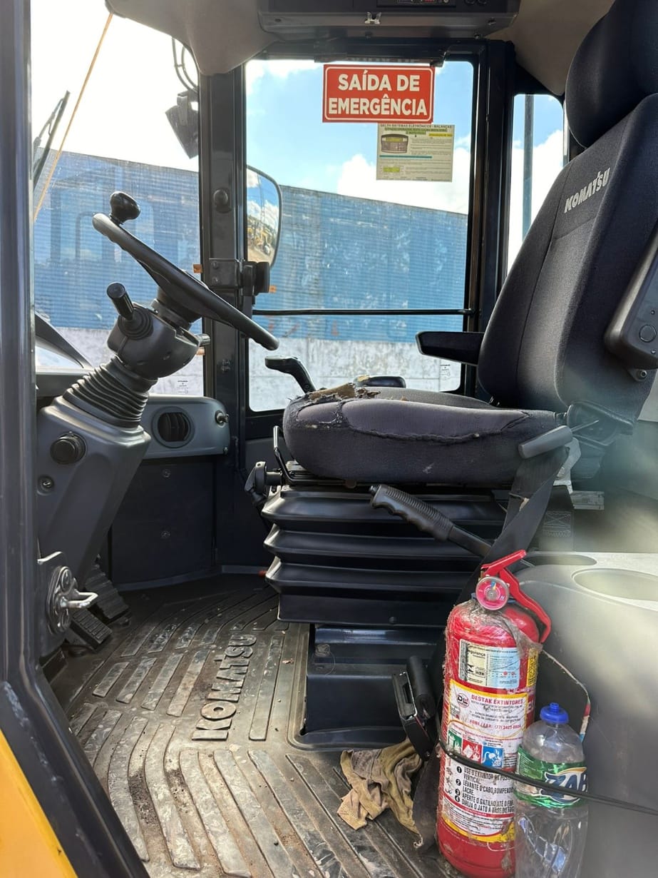 Pá Carregadeira Komatsu WA320 2019 - Imagem 8