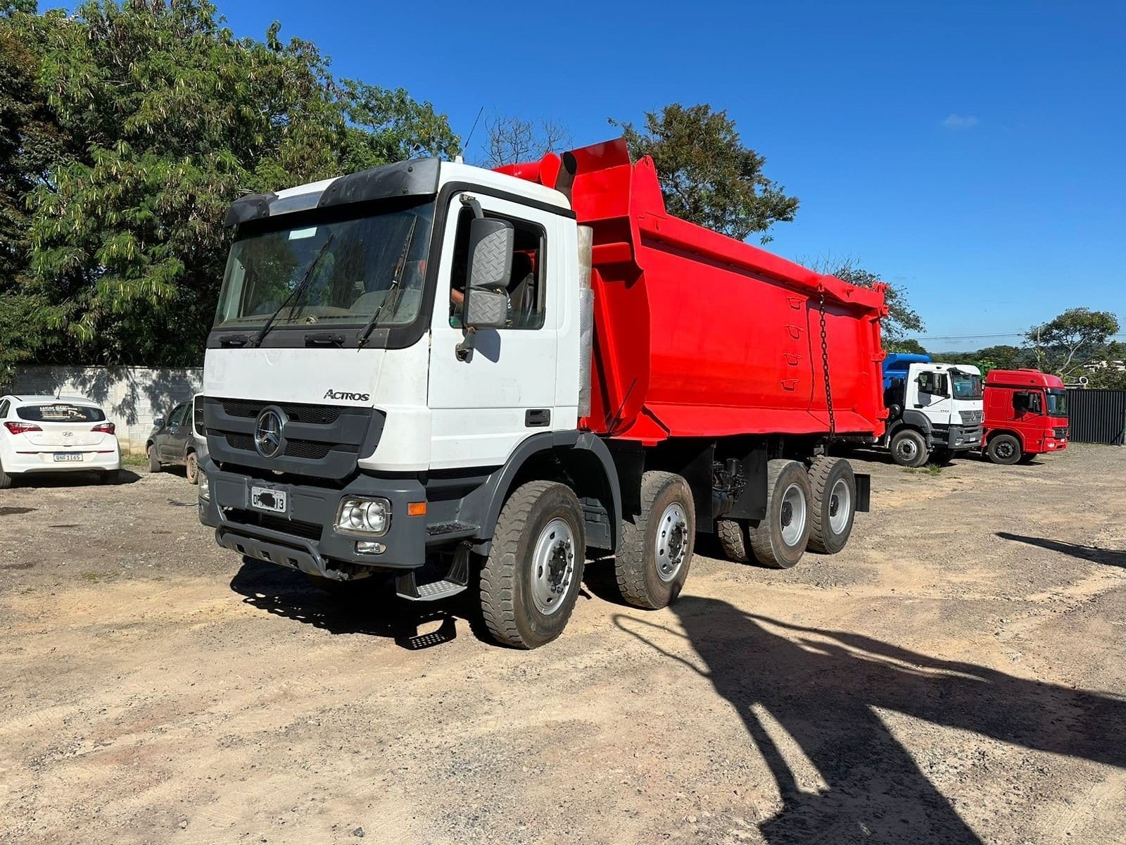 Caminhão Mercedes-Benz Actros 4844 - Imagem 1