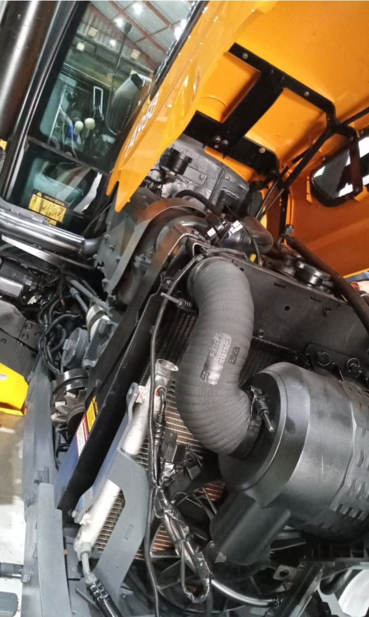 Trator Valtra A950 2018 - Imagem 4