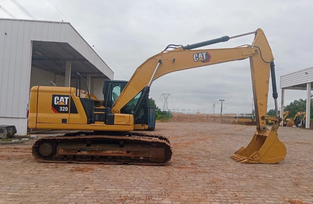 Escavadeira Caterpillar 320 2020 - Imagem 2