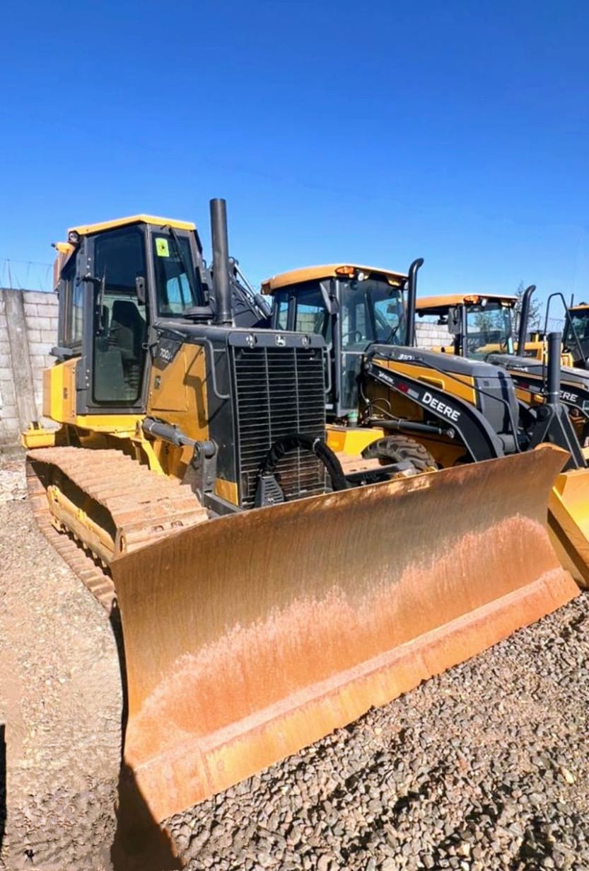Trator de Esteira John Deere 700 J 2022 - Imagem 1