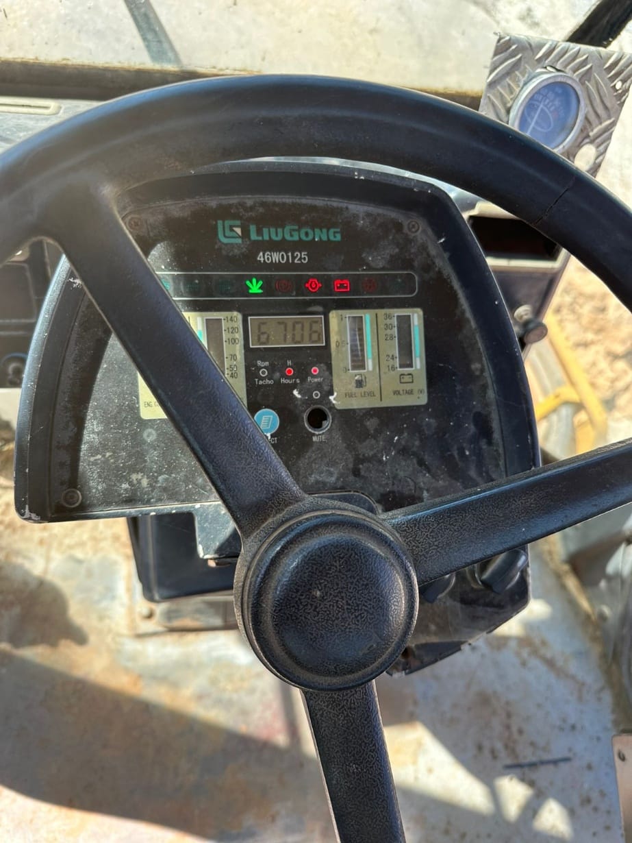 Rolo Compactador Liugong 612H 2010 - Imagem 6