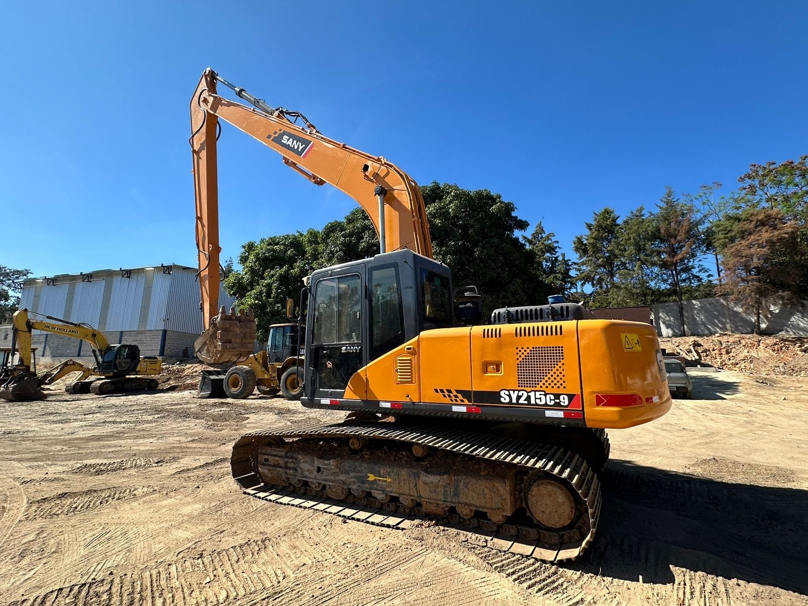 Escavadeira SANY SY215C-9 2015 - Imagem 2