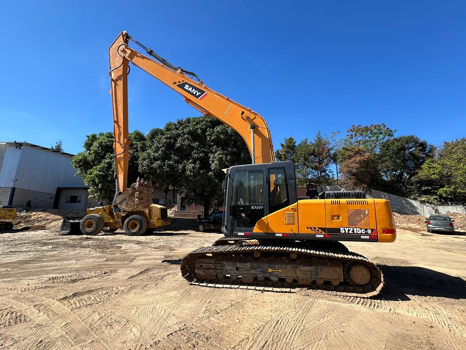Escavadeira SANY SY215C-9 2015 - Imagem 1