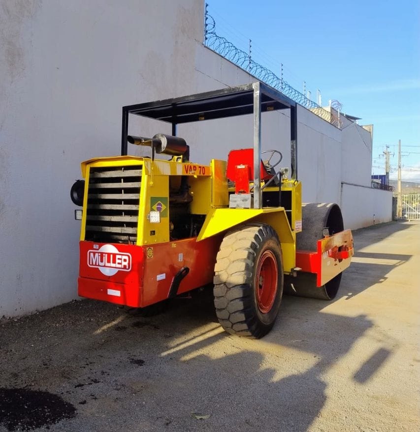 Rolo Compactador Müller VAP70 1988 - Imagem 2