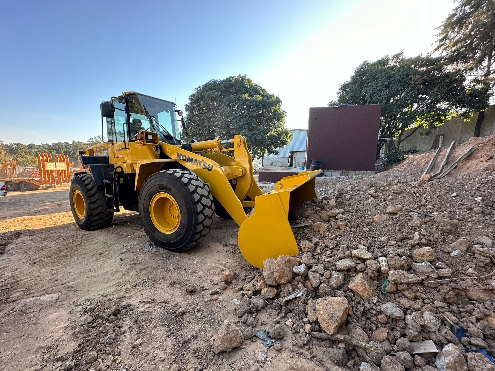 Pá Carregadeira Komatsu WA320 2019 - Imagem 3