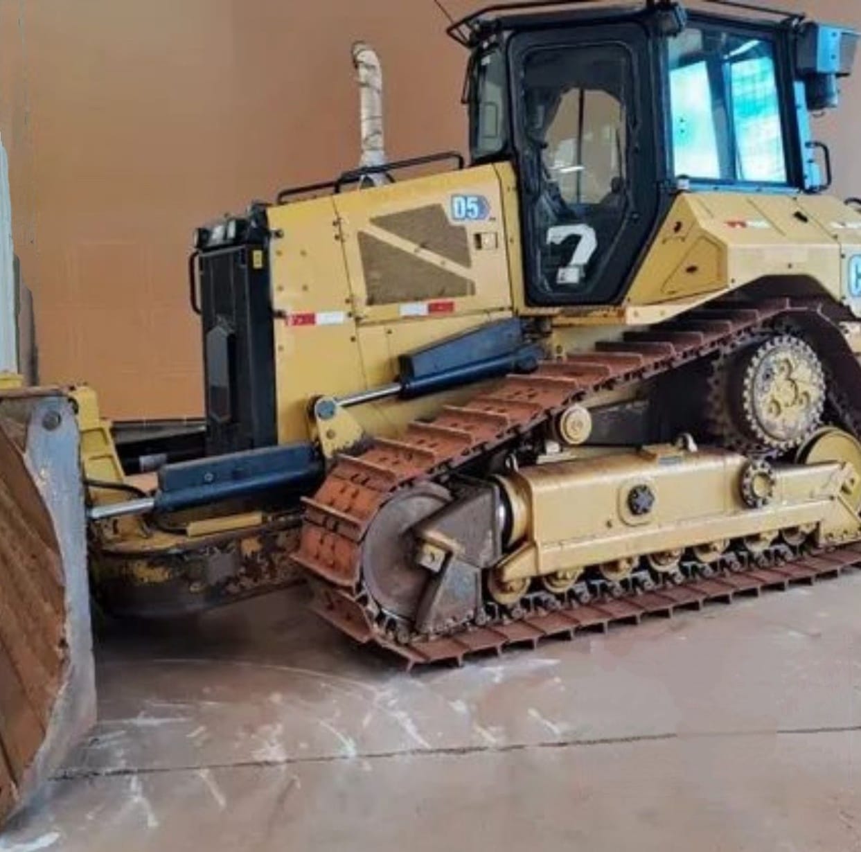 Trator de Esteira Caterpillar D5 2020 - Imagem 2