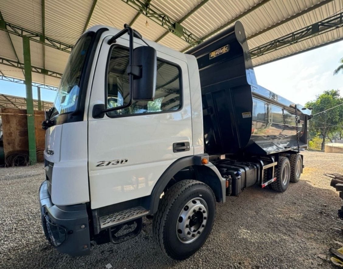 Caminhão Mercedes-Benz MB 2730 2022 - Imagem 4