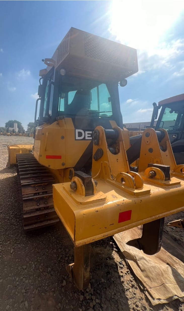 Trator de Esteira John Deere 700 J 2022 - Imagem 3