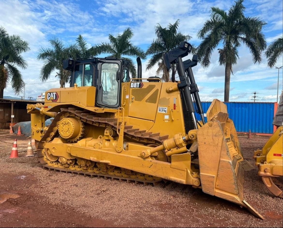 Trator de Esteira Caterpillar D8T 2020 - Imagem 1