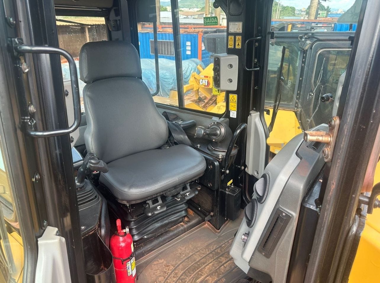 Trator de Esteira Caterpillar D8T 2020 - Imagem 7