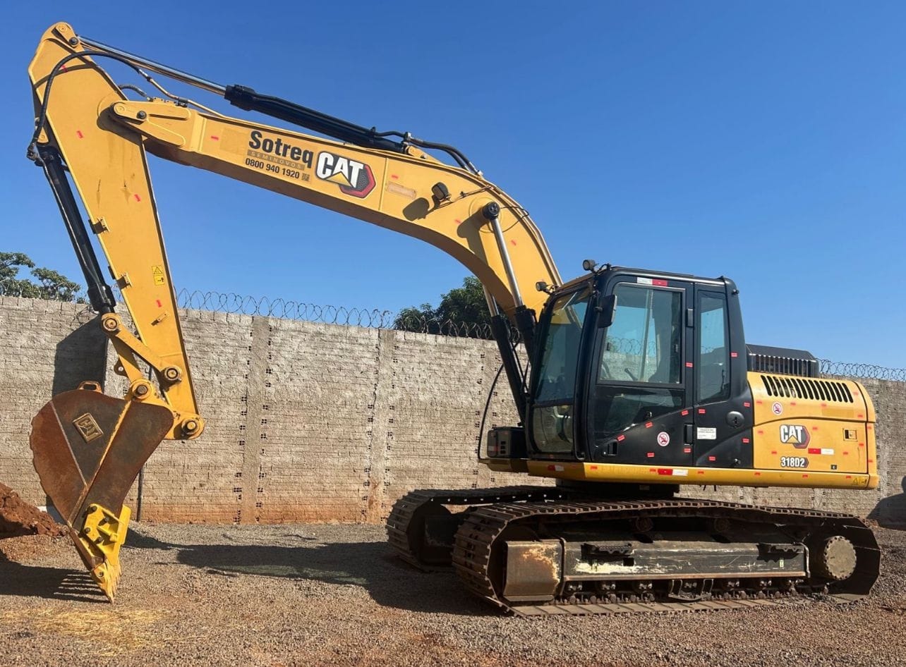 Escavadeira Caterpillar 318 D2L 2020 - Imagem 1