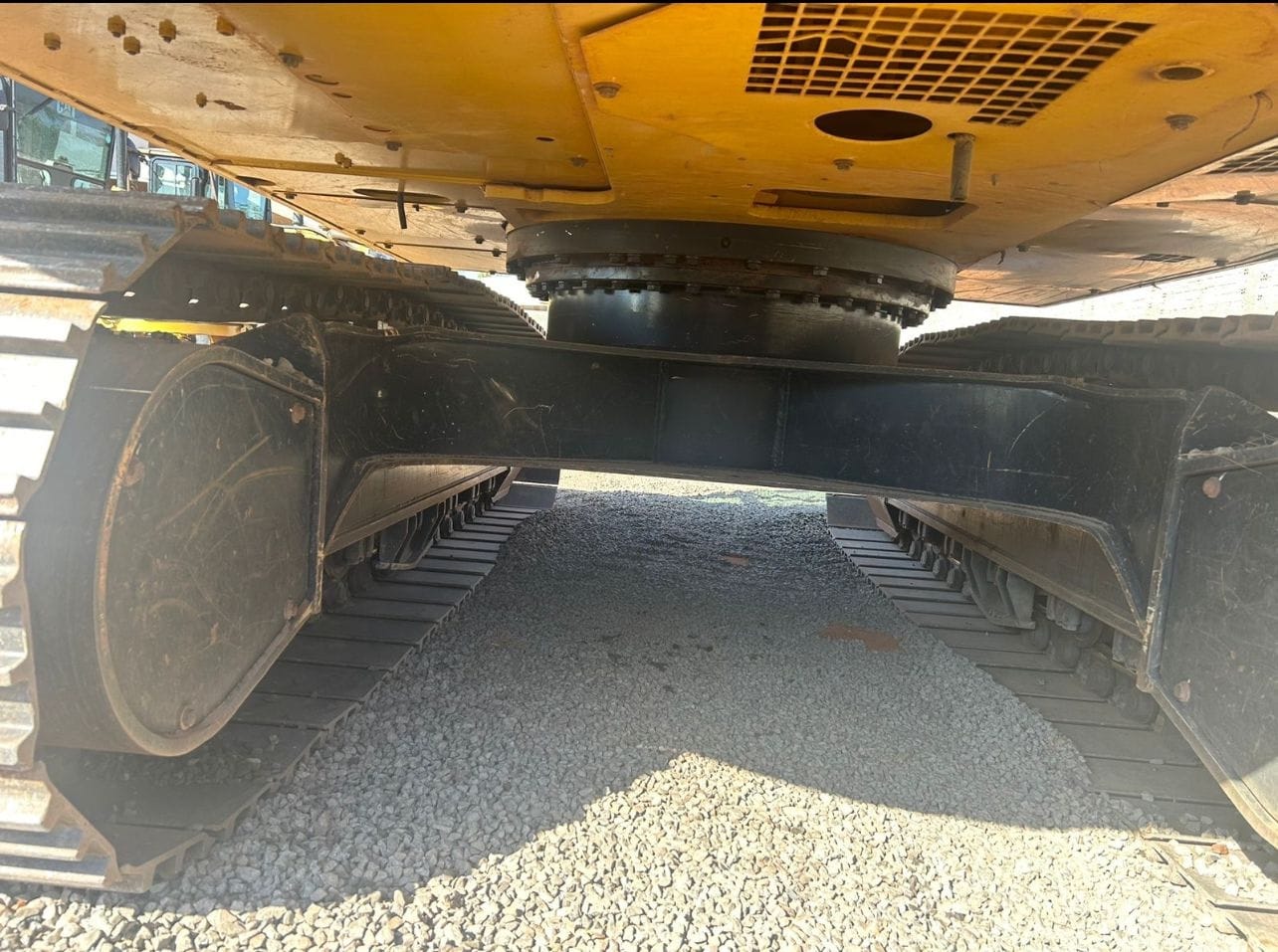 Escavadeira Caterpillar 318 D2L 2020 - Imagem 6