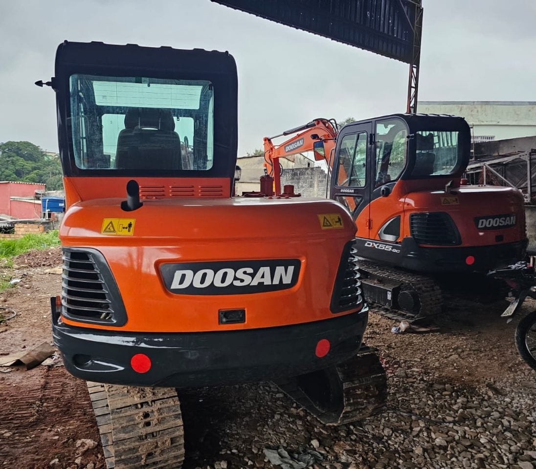Mini Escavadeira Doosan DX55 9C 2019 - Imagem 2