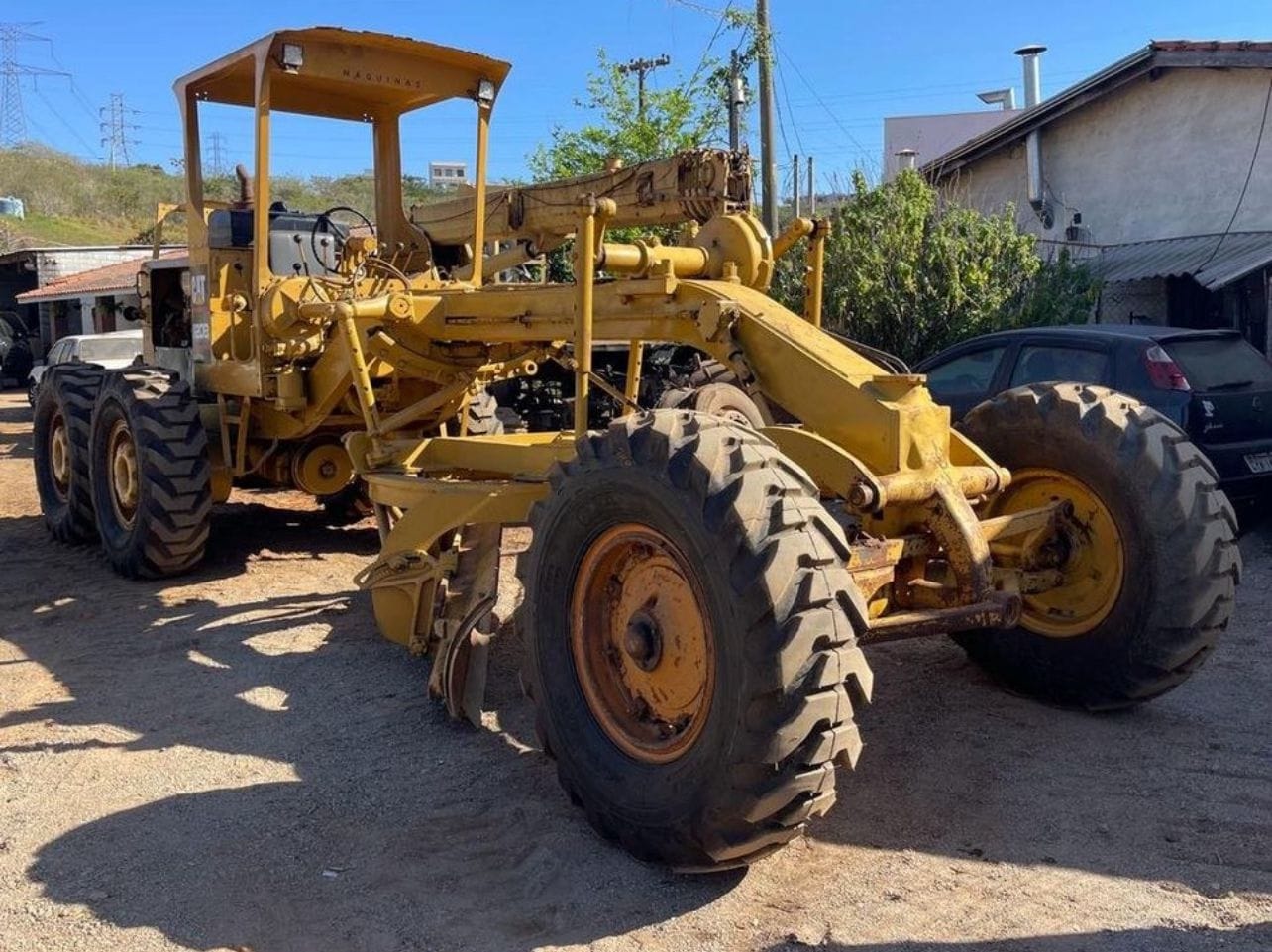Motoniveladora Caterpillar 120B 1990 - Imagem 1
