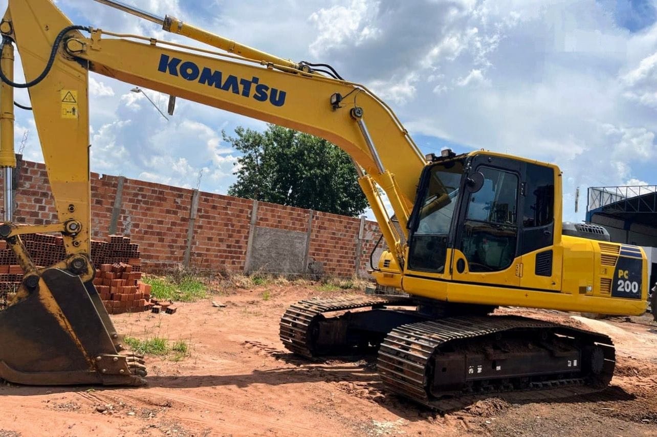 Escavadeira Komatsu PC200 2019 - Imagem 1