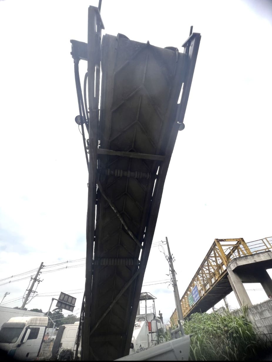 Fresadora Wirtgen 200DC 2000 - Imagem 4