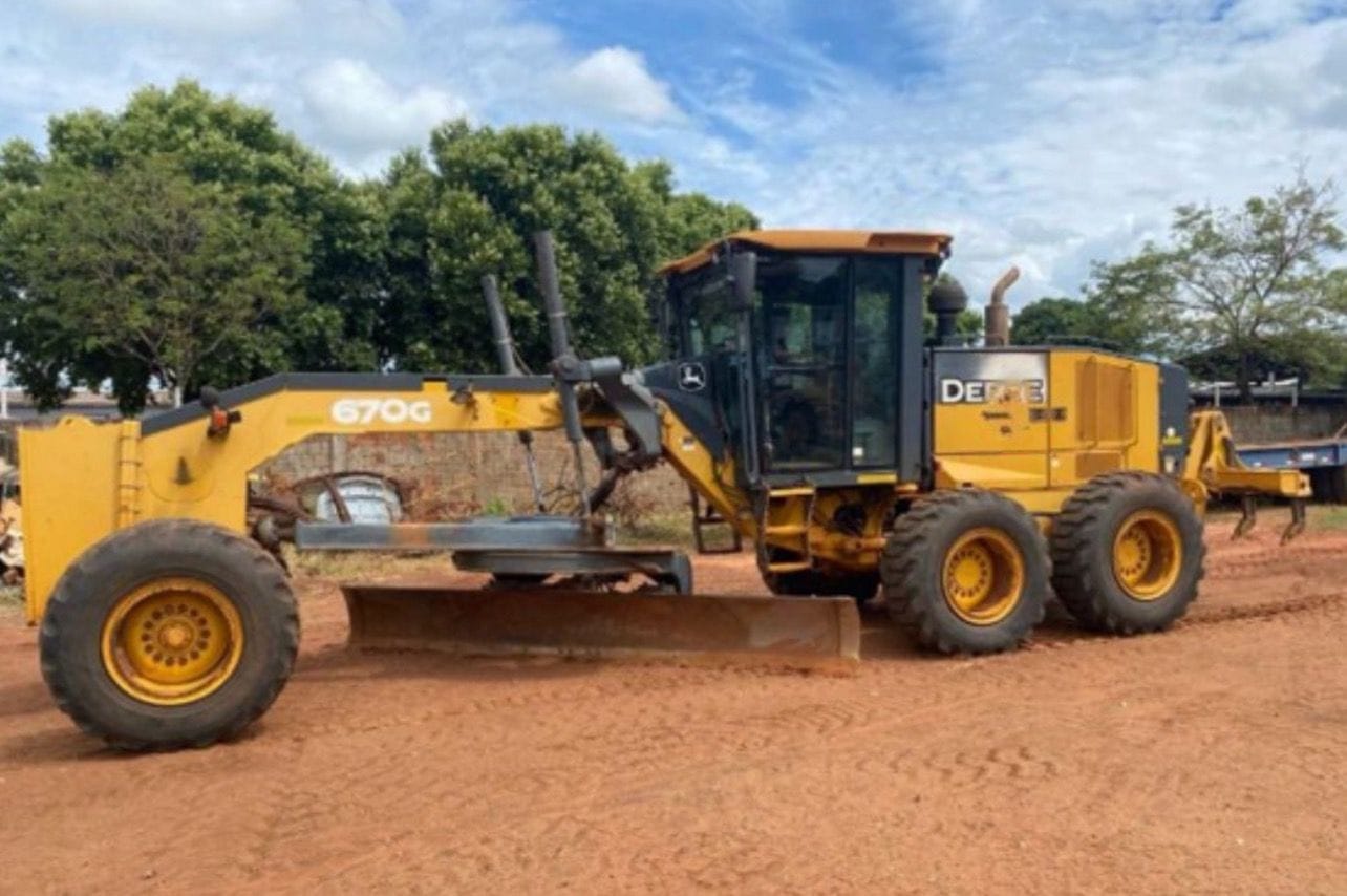 Motoniveladora John Deere 670G 2017 - Imagem 1