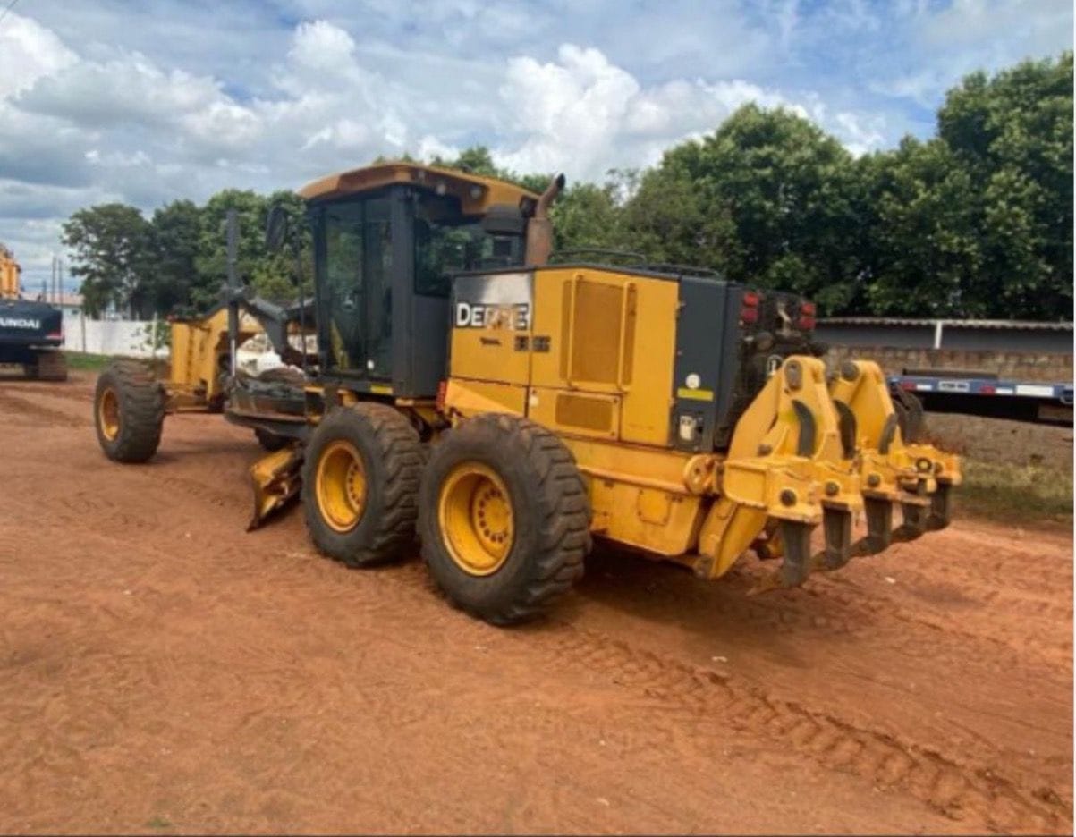 Motoniveladora John Deere 670G 2017 - Imagem 3
