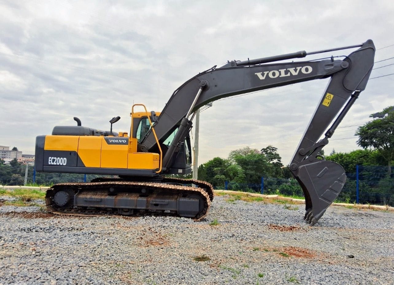 Escavadeira Volvo EC200D 2019 - Imagem 3