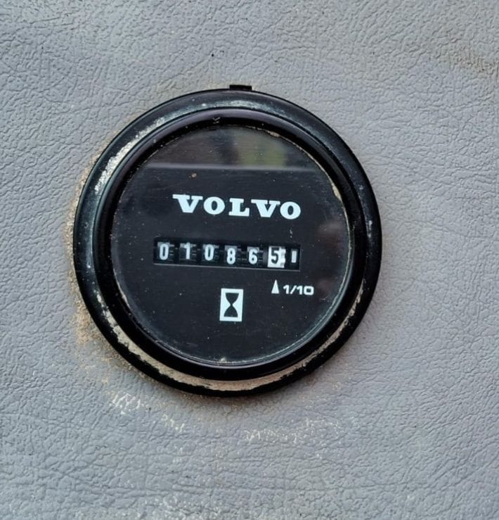 Escavadeira Volvo EC200D 2019 - Imagem 8