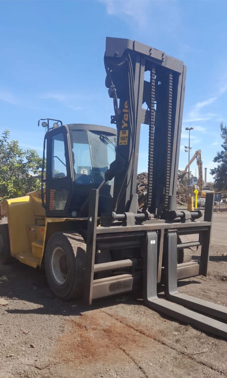 Empilhadeira Yale 330VX 2011 - Imagem 1