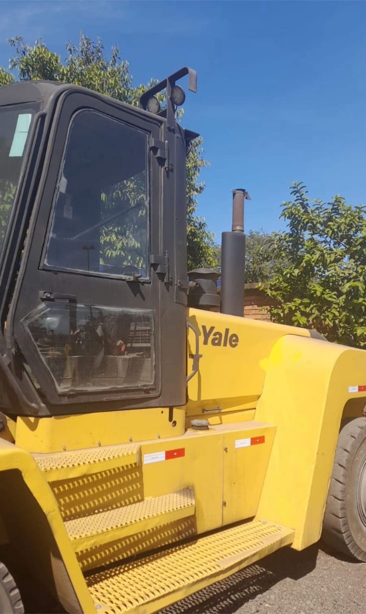 Empilhadeira Yale 330VX 2011 - Imagem 2