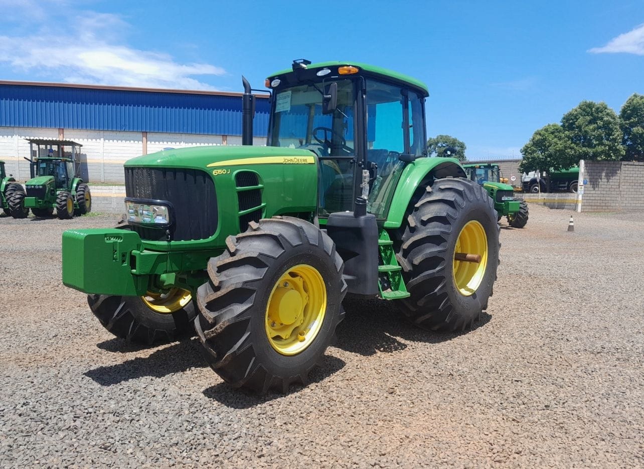 Trator John Deere 6150J 2023 - Imagem 1