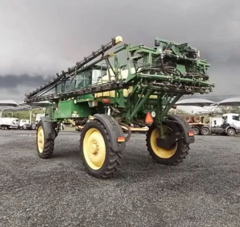 Pulverizador Autopropelido John Deere M4030 2022 com 950 horas - Imagem 2