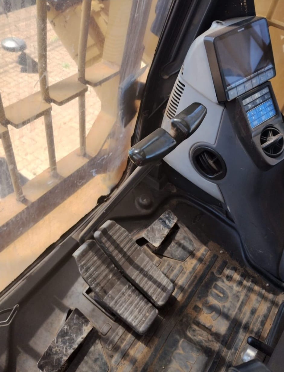 Escavadeira Komatsu PC200 2017 - Imagem 5