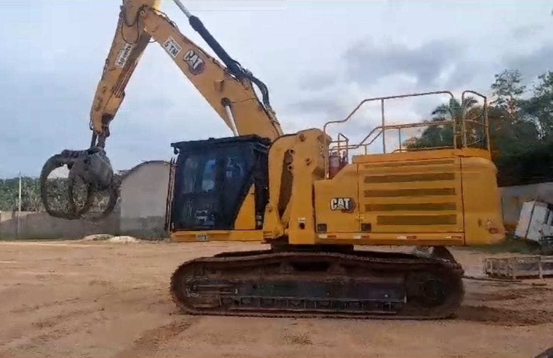 Escavadeira Caterpillar 336 2021 com 2870 horas - Imagem 4
