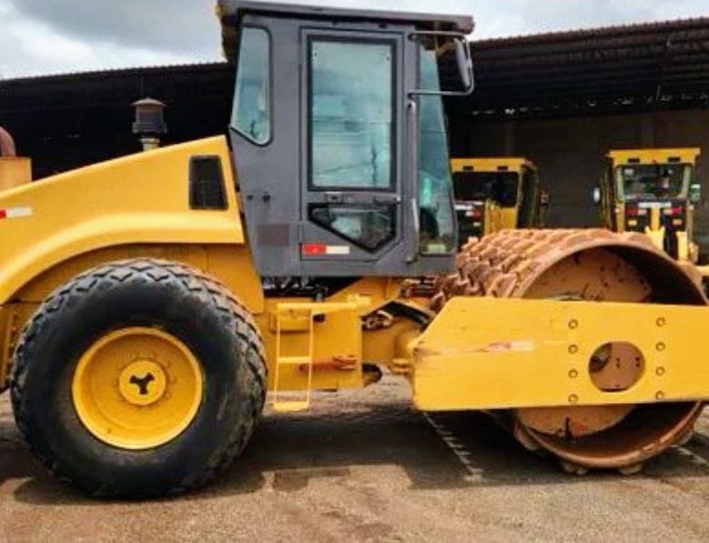 Rolo Compactador Liugong 612H 2012 - Imagem 2